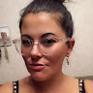 Meet your Posher, Lindy